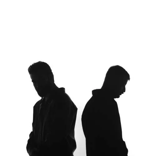 دانلود آهنگ نفهمیدم از علی یاسینی و پوری